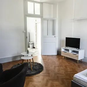 Appartement Superbe appartement avec parking fermé gratuit ., Montluçon