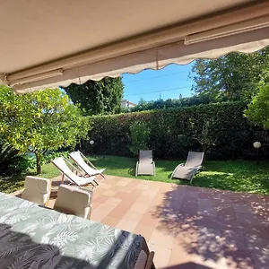 https://le-libeccio-antibes-3-chambres-3-bedrooms.fr-provencehotel.com